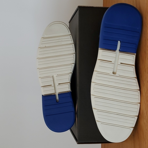 Vance Co. Drake Leather Wingtip Oxford in Dark Grey/Black - Picture 12 of 15